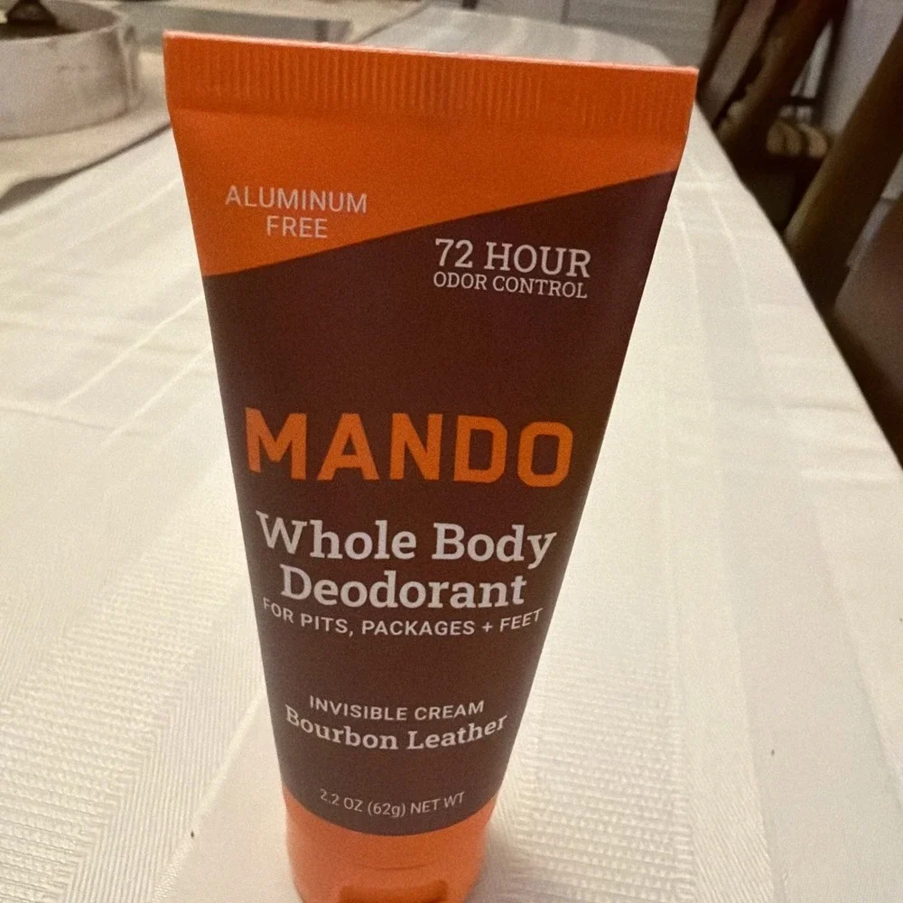 Mando Whole Body Deodorant Invisible Cream Bourbon Leather 2.2oz